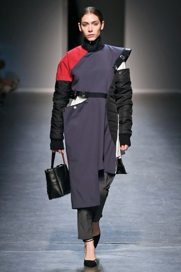 Fotoservizio/SS 2019/MEN/SFILATA/MILANO MODA GRADUATE/DP2/1