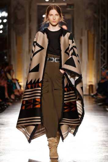 Fotoservizio/SS 2019/MEN/SFILATA/ALBERTA FERRETTI/DP2/2