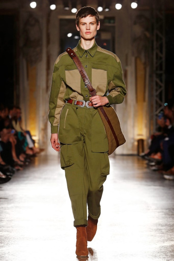 Fotoservizio/SS 2019/MEN/SFILATA/ALBERTA FERRETTI/DP2/0