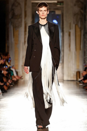 Fotoservizio/SS 2019/MEN/SFILATA/ALBERTA FERRETTI/DP2/13