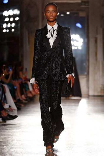 Fotoservizio/SS 2019/MEN/SFILATA/ALBERTA FERRETTI/DP2/2