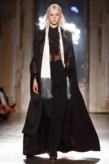 Fotoservizio/SS 2019/MEN/SFILATA/ALBERTA FERRETTI/DP2/3