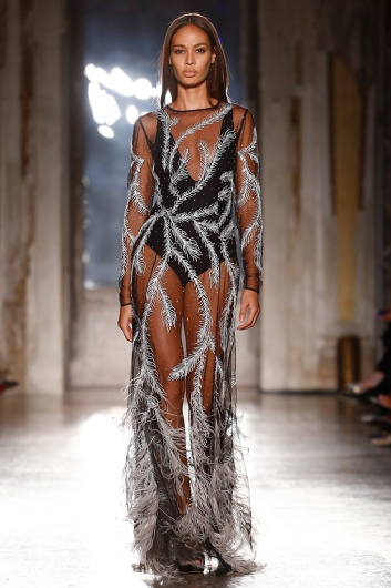 Fotoservizio/SS 2019/MEN/SFILATA/ALBERTA FERRETTI/DP2/16