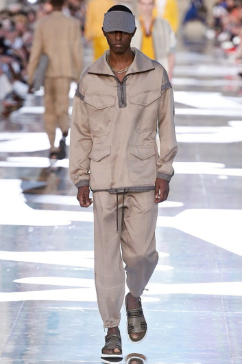 Fotoservizio/SS 2019/MEN/SFILATA/ERMENEGILDO ZEGNA/DP2/2