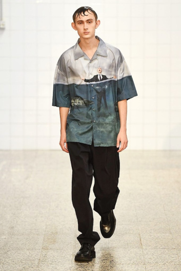 Fotoservizio/SS 2019/MEN/SFILATA/M1992/DP2/1