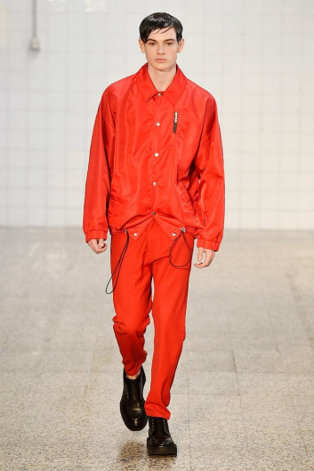 Fotoservizio/SS 2019/MEN/SFILATA/M1992/DP2/0