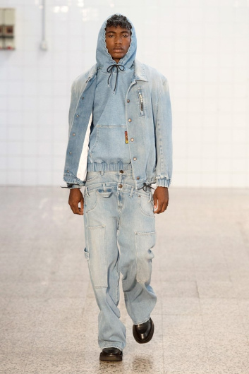 Fotoservizio/SS 2019/MEN/SFILATA/M1992/DP2/10