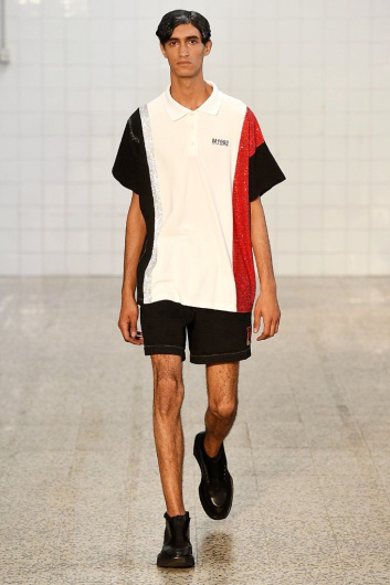 Fotoservizio/SS 2019/MEN/SFILATA/M1992/DP2/4