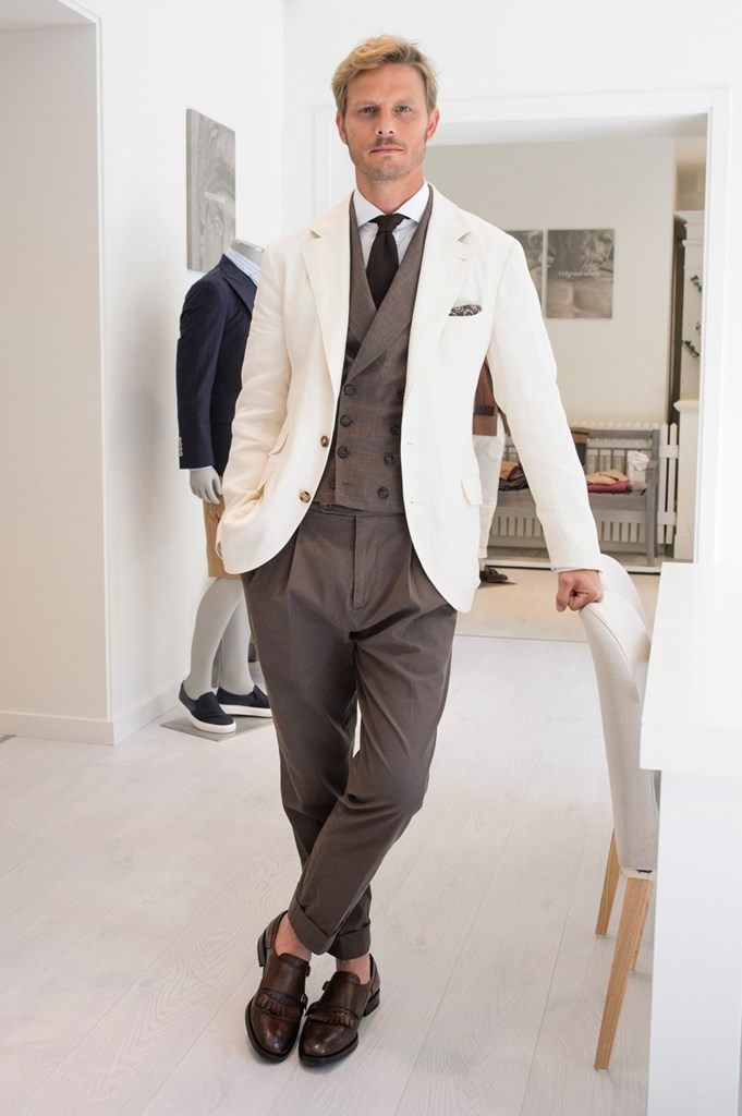 BRUNELLO CUCINELLI トレフハフルヘムスカト M0F79G3812 C3118 BRUNELLO CUCINELLI • Designers • SPRING/SUMMER 2019