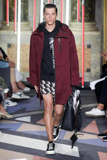Fotoservizio/SS 2019/MEN/SFILATA/LES HOMMES/DP2/2