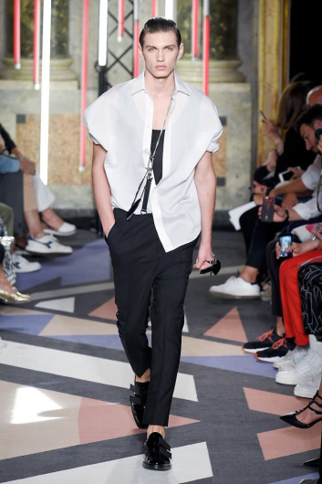 Fotoservizio/SS 2019/MEN/SFILATA/LES HOMMES/DP2/3