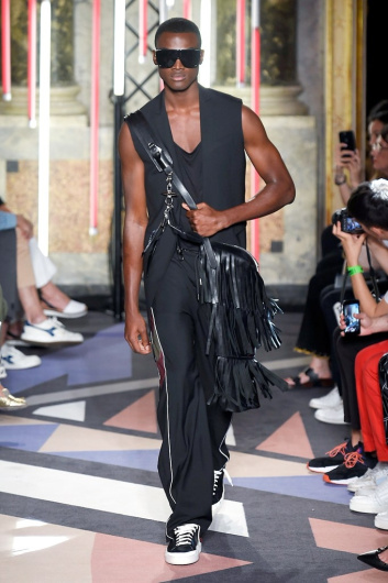 Fotoservizio/SS 2019/MEN/SFILATA/LES HOMMES/DP2/5