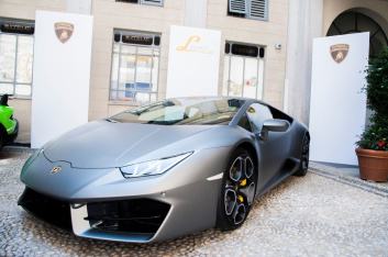 Fotoservizio/SS 2019/MEN/PRESENTAZIONE/COLLEZIONE AUTOMOBILI LAMBORGHINI/DP2/42