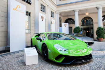 Fotoservizio/SS 2019/MEN/PRESENTAZIONE/COLLEZIONE AUTOMOBILI LAMBORGHINI/DP2/43