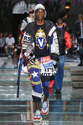 Fotoservizio/SS 2019/MEN/SFILATA/VERSACE/DP2/7