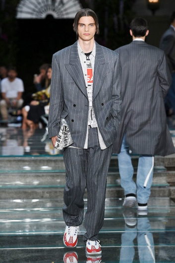 Fotoservizio/SS 2019/MEN/SFILATA/VERSACE/DP2/2