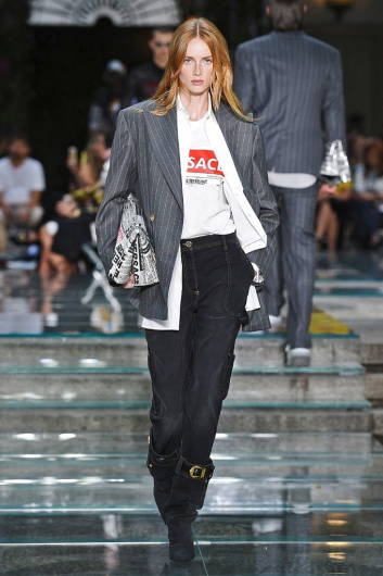 Fotoservizio/SS 2019/MEN/SFILATA/VERSACE/DP2/3