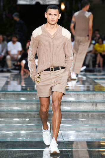 Fotoservizio/SS 2019/MEN/SFILATA/VERSACE/DP2/3