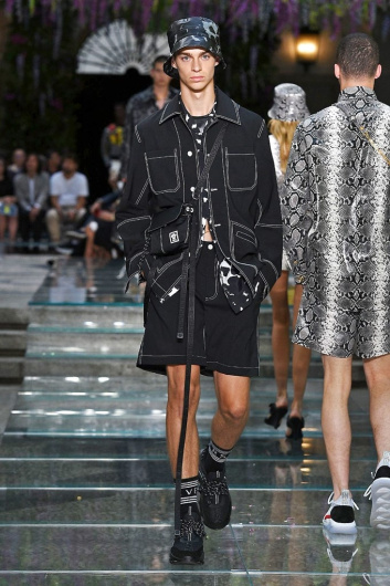 Fotoservizio/SS 2019/MEN/SFILATA/VERSACE/DP2/6