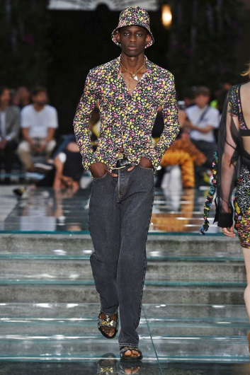Fotoservizio/SS 2019/MEN/SFILATA/VERSACE/DP2/13