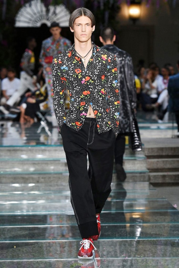 Fotoservizio/SS 2019/MEN/SFILATA/VERSACE/DP2/8