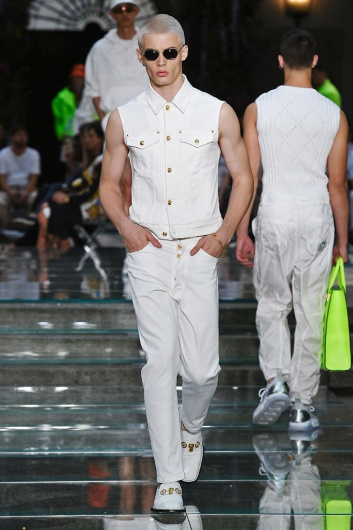 Fotoservizio/SS 2019/MEN/SFILATA/VERSACE/DP2/5
