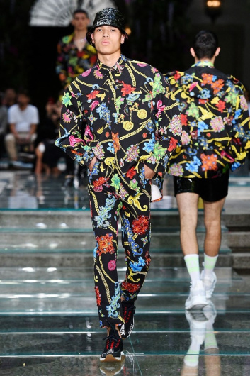 Fotoservizio/SS 2019/MEN/SFILATA/VERSACE/DP2/7