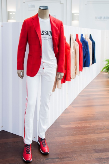 Fotoservizio/SS 2019/MEN/PRESENTAZIONE/KITON/DP2/5