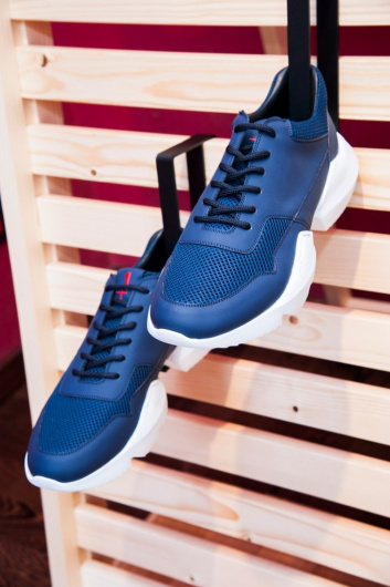 Fotoservizio/SS 2019/MEN/PRESENTAZIONE/KITON/DP2/122