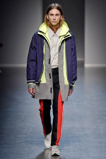 Fotoservizio/SS 2019/MEN/SFILATA/BESFXXK/DP2/2