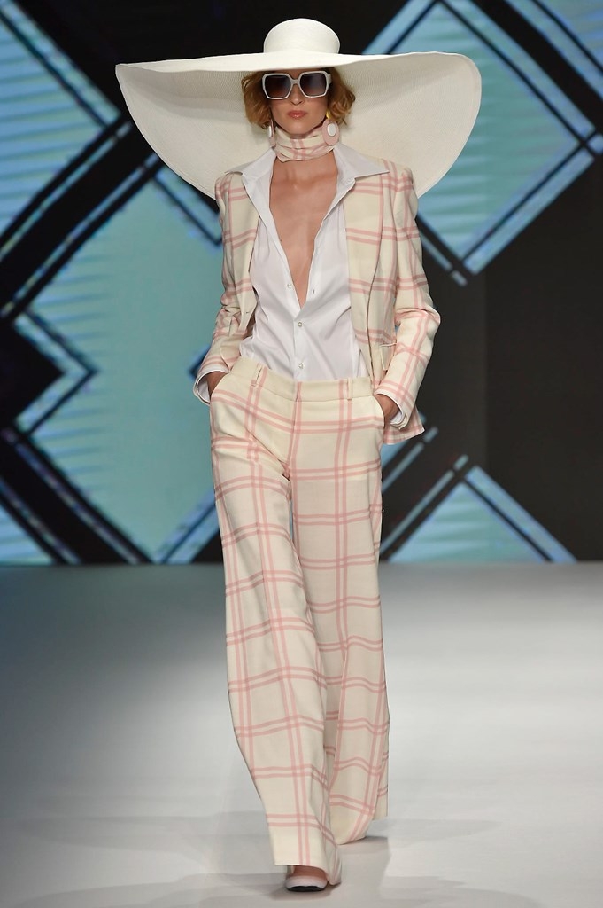 Fotoservizio/SS 2019/MEN/SFILATA/DAKS/DP2/6