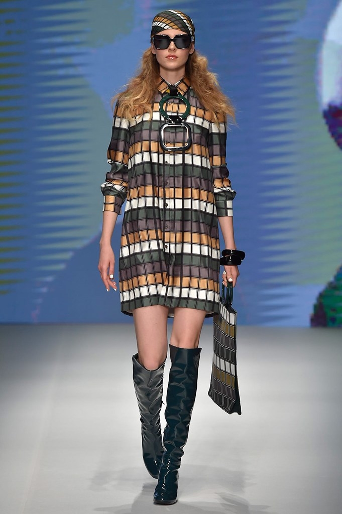 Fotoservizio/SS 2019/MEN/SFILATA/DAKS/DP2/2