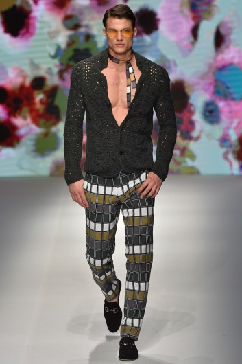 Fotoservizio/SS 2019/MEN/SFILATA/DAKS/DP2/9