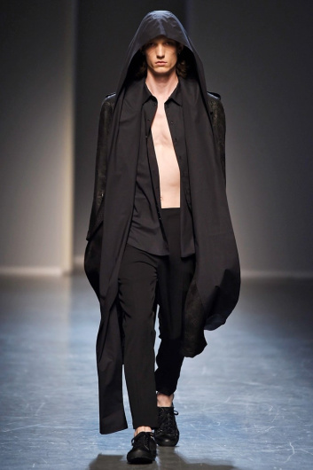 Fotoservizio/SS 2019/MEN/SFILATA/ISABEL BENENATO/DP2/4