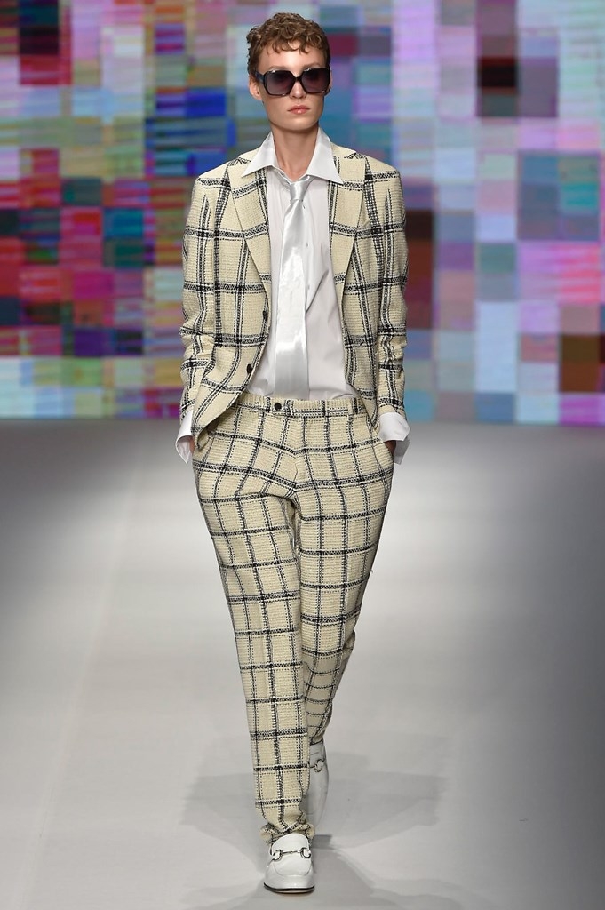Fotoservizio/SS 2019/MEN/SFILATA/DAKS/DP2/2