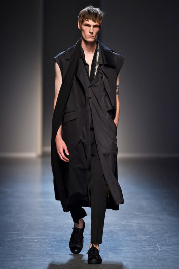 Fotoservizio/SS 2019/MEN/SFILATA/ISABEL BENENATO/DP2/2