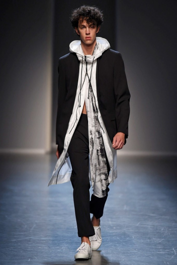 Fotoservizio/SS 2019/MEN/SFILATA/ISABEL BENENATO/DP2/11