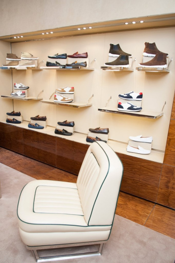 Fotoservizio/SS 2019/MEN/PRESENTAZIONE/CAR SHOE/DP2/1