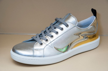 Fotoservizio/SS 2019/MEN/PRESENTAZIONE/CAR SHOE/DP2/32