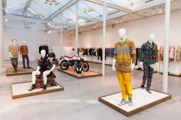 Fotoservizio/SS 2019/MEN/APPUNTAMENTO/MISSONI/DP2/1