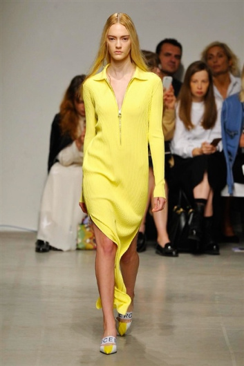 Fotoservizio/SS 2016/WOMEN/ICEBERG/DP1/12