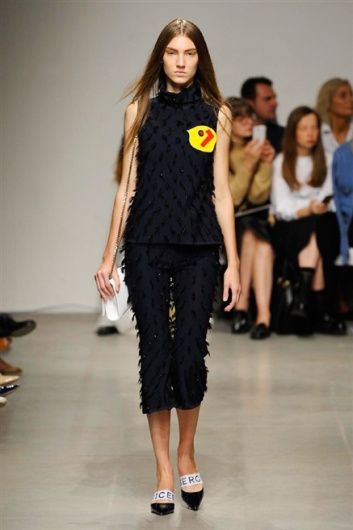 Fotoservizio/SS 2016/WOMEN/ICEBERG/DP1/27