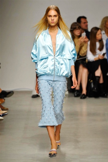 Fotoservizio/SS 2016/WOMEN/ICEBERG/DP1/29