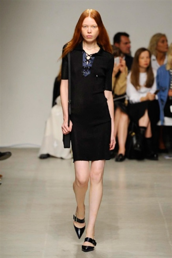 Fotoservizio/SS 2016/WOMEN/ICEBERG/DP1/31