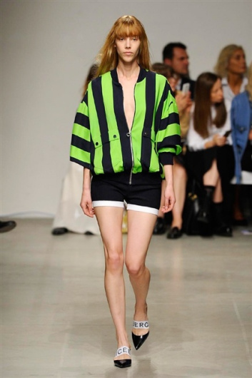Fotoservizio/SS 2016/WOMEN/ICEBERG/DP1/37
