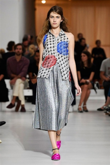 Fotoservizio/SS 2016/WOMEN/MARCO DE VINCENZO/DP1/8