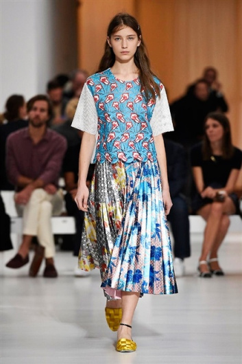 Fotoservizio/SS 2016/WOMEN/MARCO DE VINCENZO/DP1/10