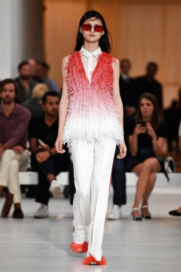 Fotoservizio/SS 2016/WOMEN/MARCO DE VINCENZO/DP1/16