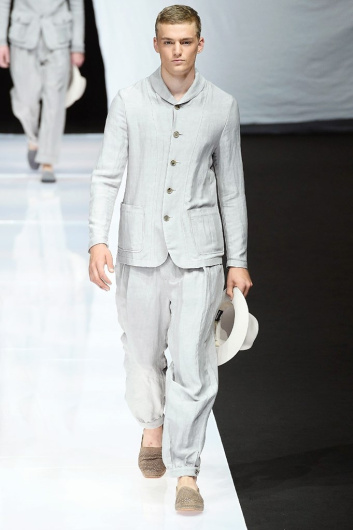 Fotoservizio/SS 2019/MEN/SFILATA/GIORGIO ARMANI/DP2/0