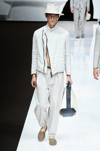 Fotoservizio/SS 2019/MEN/SFILATA/GIORGIO ARMANI/DP2/1